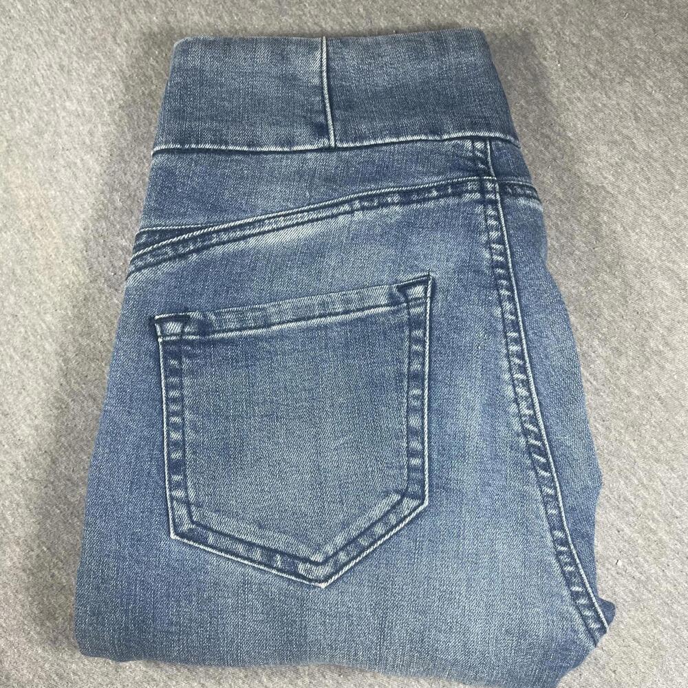 Ivanka Trump Light Blue Denim Woman’s Size 8 skinny elastic waist casual jesns - Picture 2 of 8